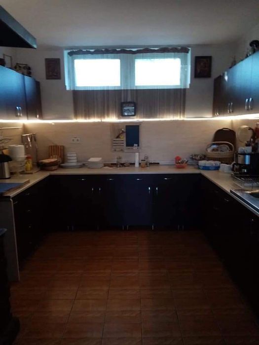 Închiriez Cabana