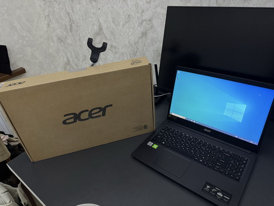 Продается ноутбук aceraspire 3 в хорошем состоянии