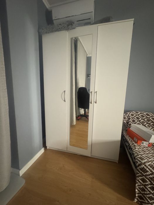 Шкаф белый в идеальном состоянии