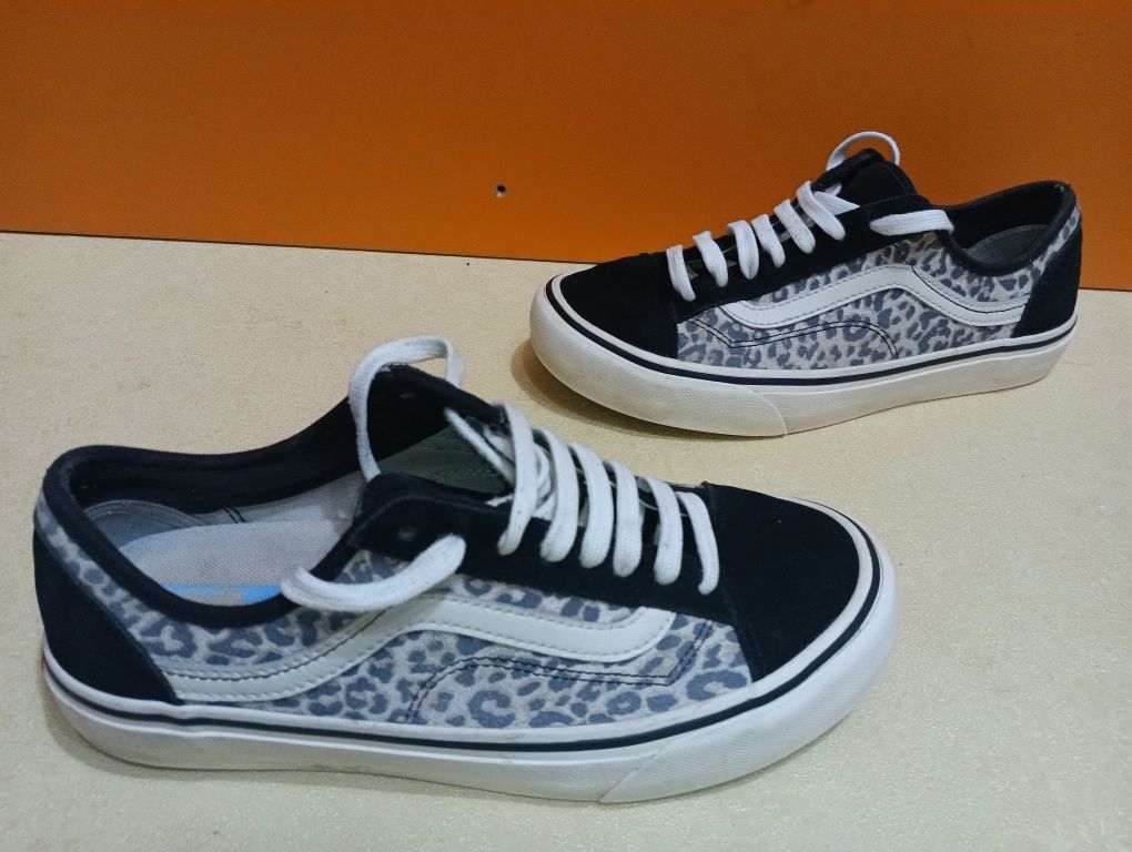 Vans N 40 кожени - 29 лв