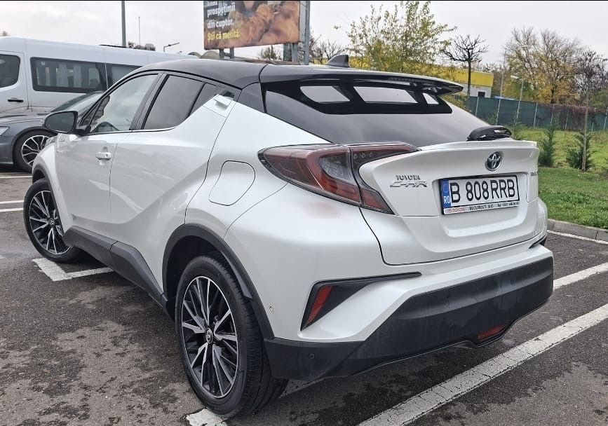 Toyota C-HR 1.8 Hybrid, alb perlat, Full option