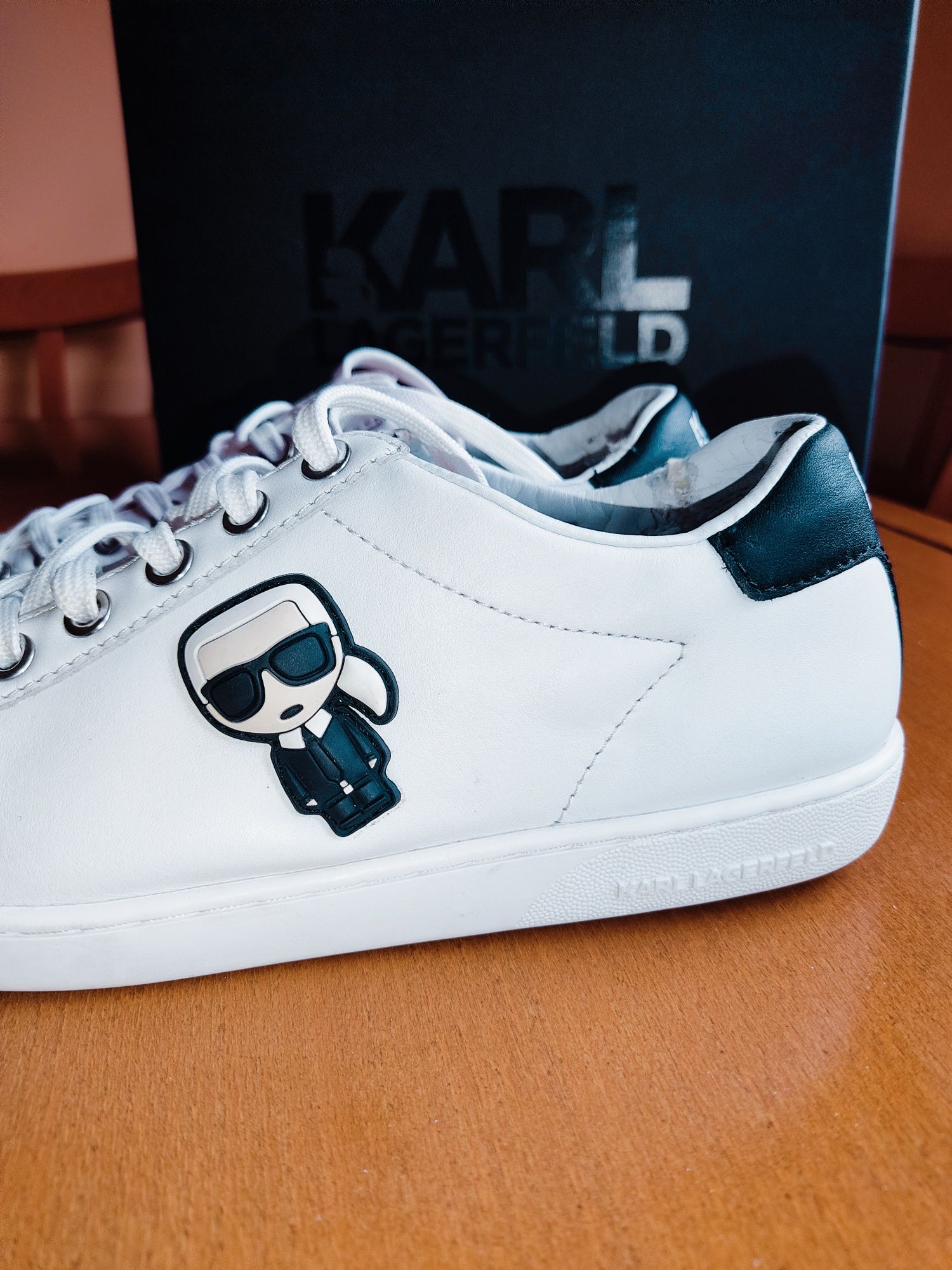 Karl Lagerfeld кожени обувки