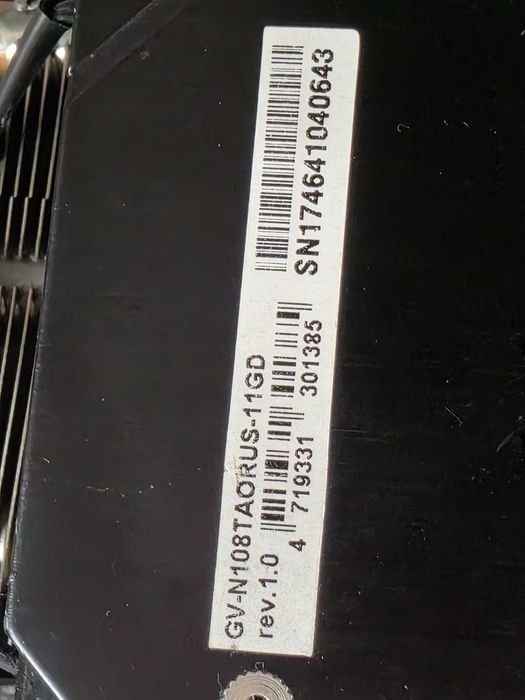 Placa video GIGABYTE AORUS GeForce GTX 1080 Ti 11GB DDR5X 352-bit