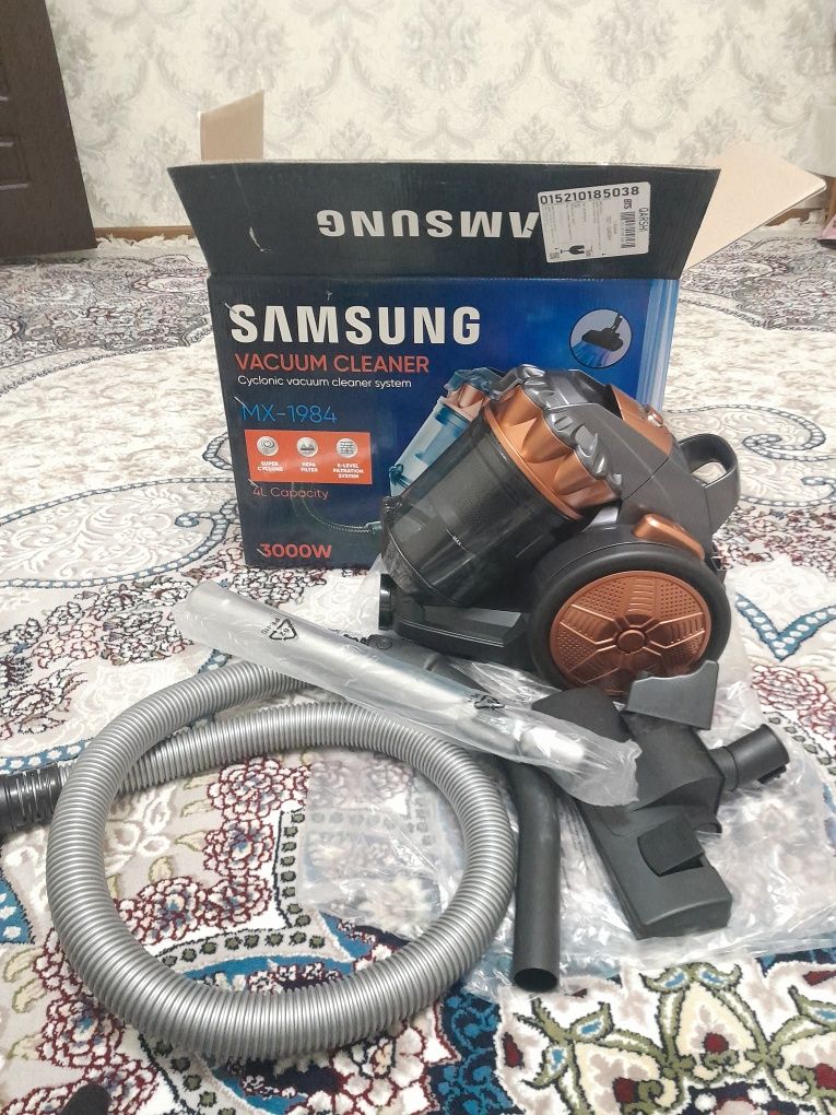 Pilesos Samsung xolati yangi 3ming Watt
