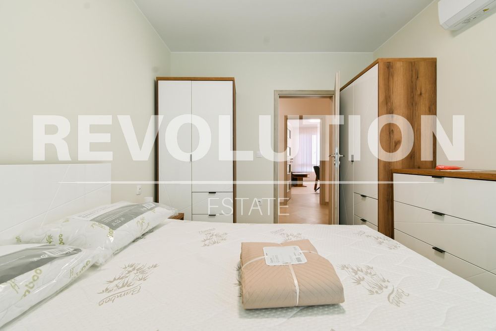 Дава се под наем Тристаен апартамент в София, Малинова долина - 90 кв.м за 900 € - Снимка #4