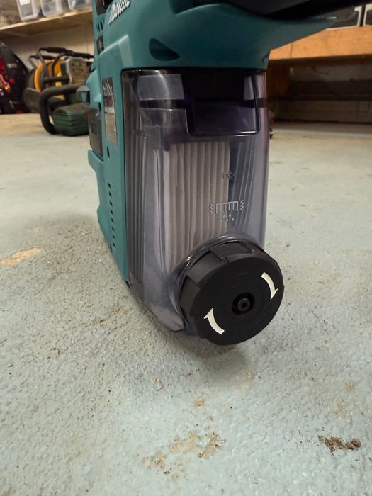 Makita DHR243 ciocan rotopercutor  cu acumulator 18 V+ aspirator