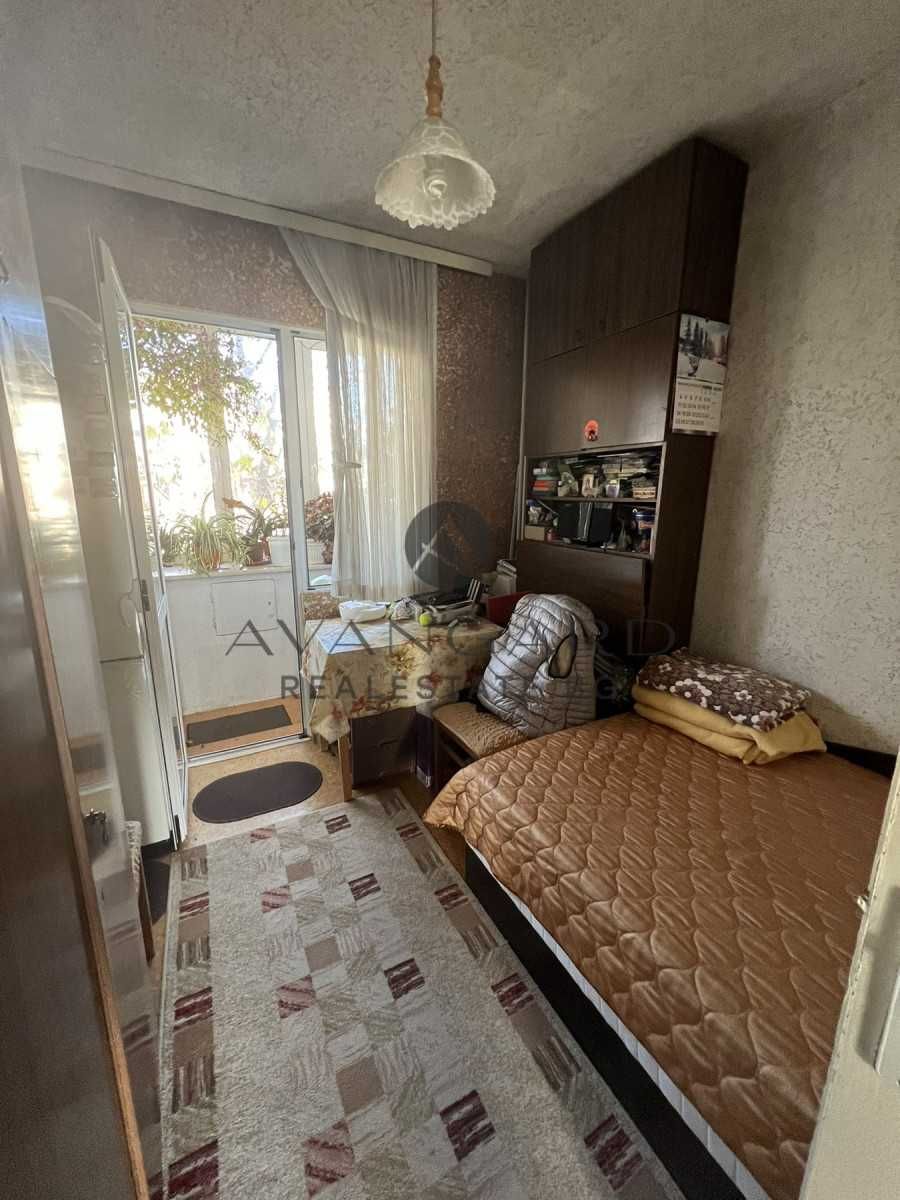 оф.21878 Тристаен Обзаведен Изгрев