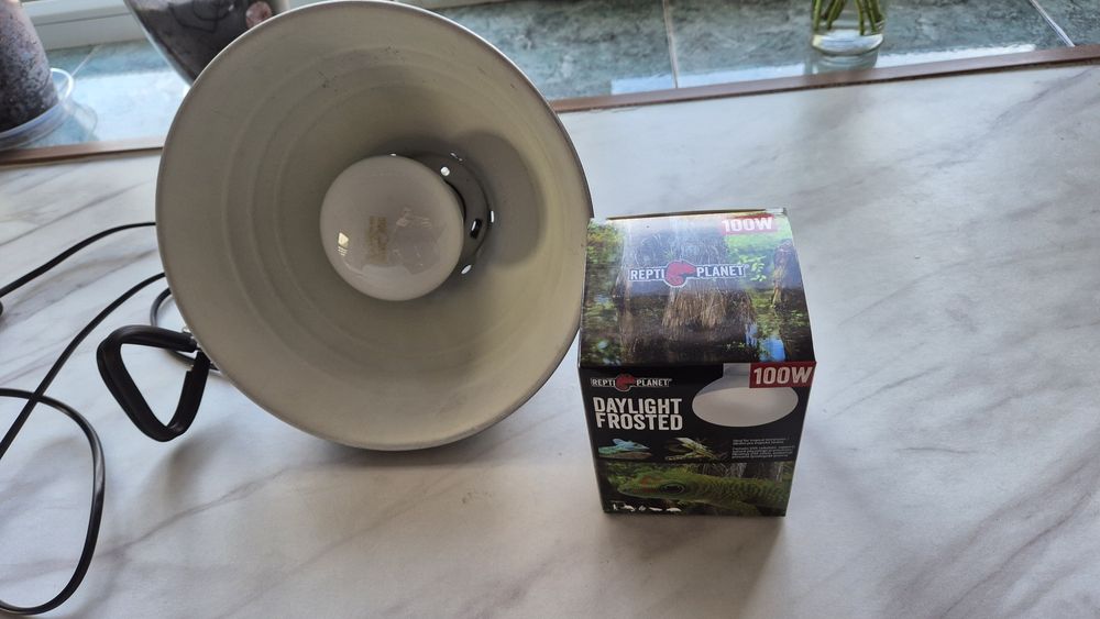 Exo terra Lampa Terariu

Exo Terra Glow Light Fluorescent - Lampă ter