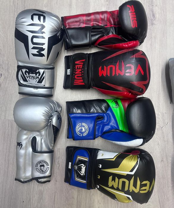 Перчаткий боксёрские