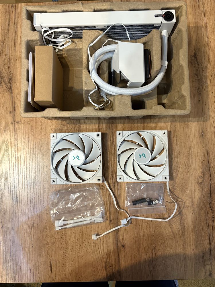Охлаждение DeepCool LT520WH