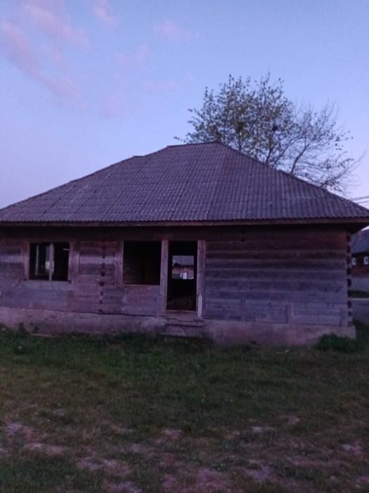 Casă de lemn - 10m × 10.5m