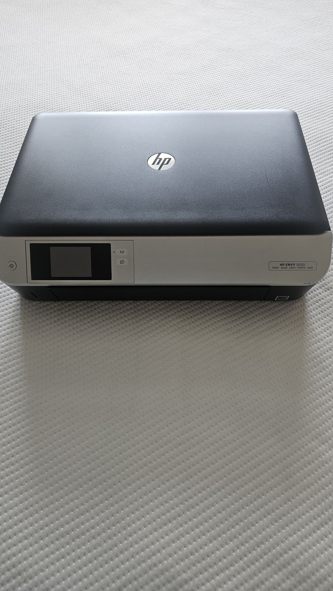 Inprimanta HP Envy 5530 e-All-in -One 
Imprimantă HP Envy 5530 e-All-i