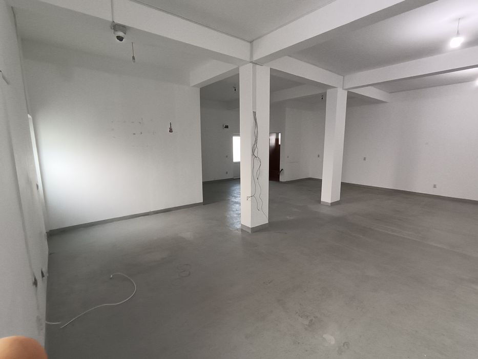 Spatiu de inchiriat 90m