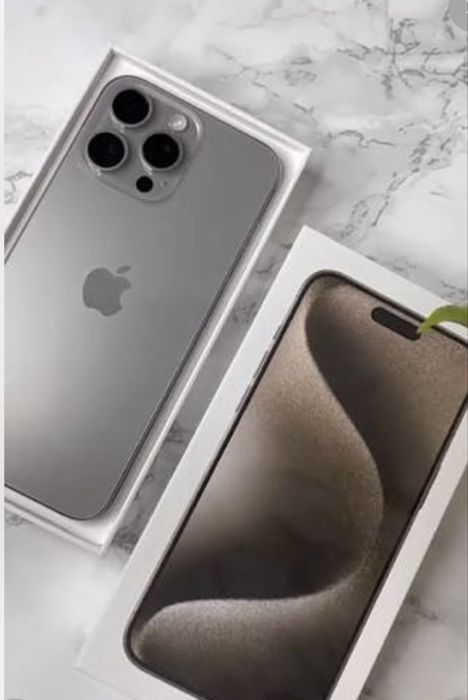 iPhone 15 pro 12/256