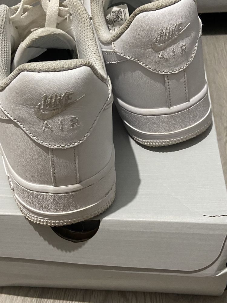 Nike Air Force 1 [44]