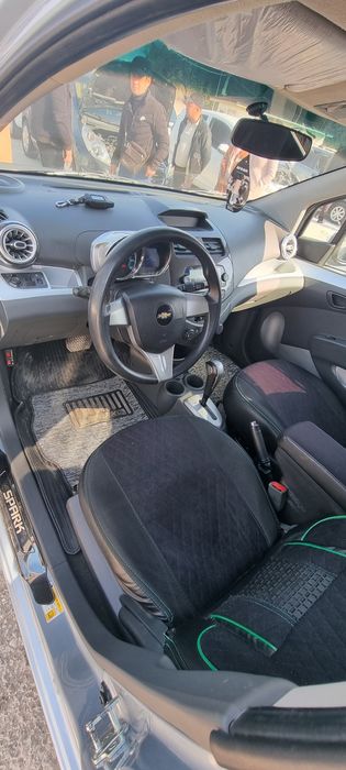 Spark 4-pozitsa Avtomat 2019-yil kraska radnoy 54ming probeg metan gaz