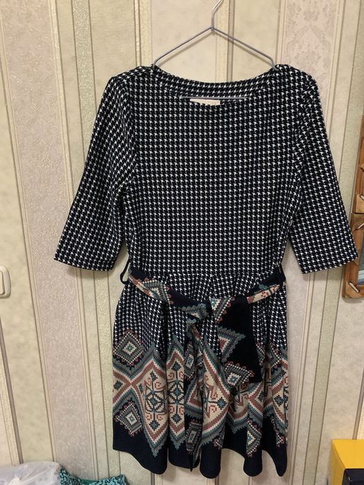 Отдам женские вещи