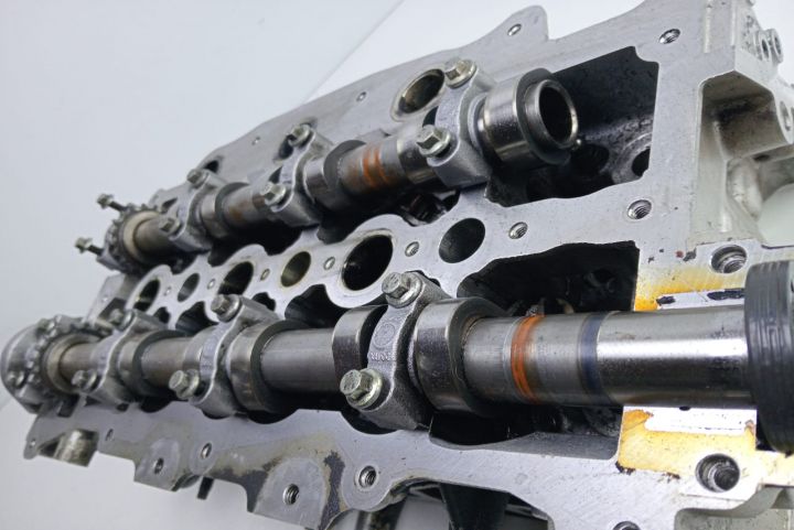 Chiulasa 2.7 diesel 4R8Q-6090 Land Rover Discovery a 3-a generatie se