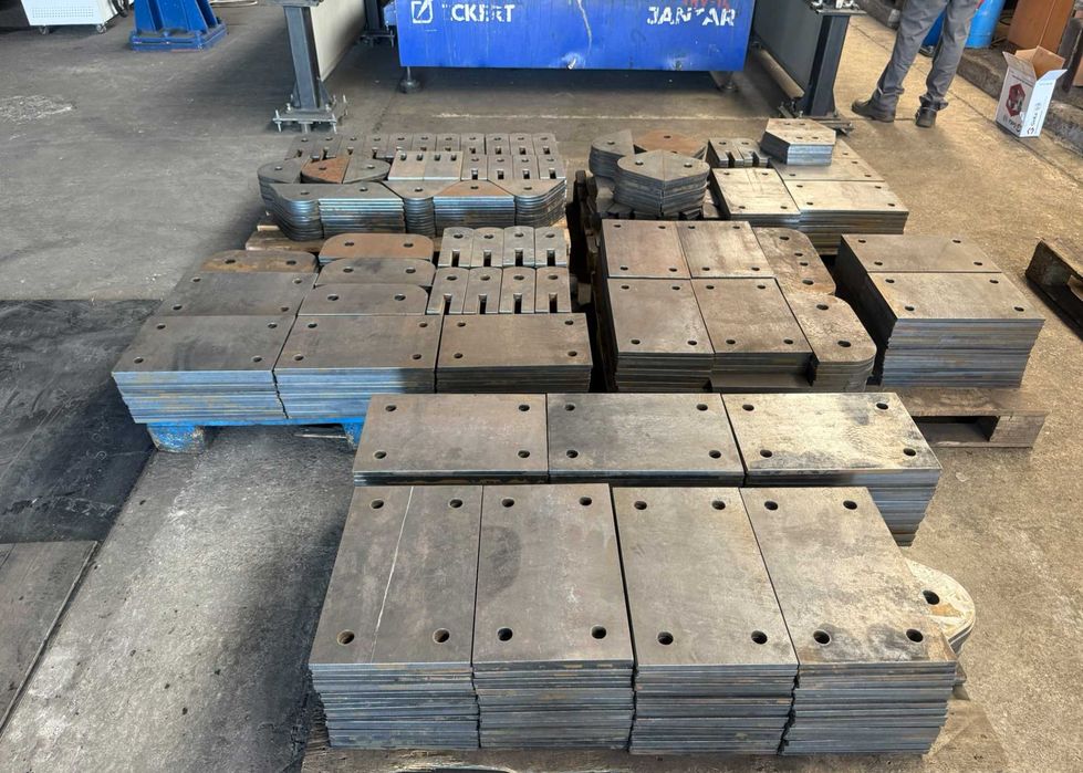 Placi metalice si gusee pentru hale metalice - debitare pana la 35mm