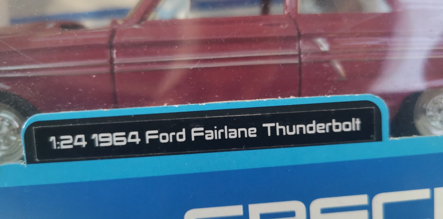 Machetă metalica de colecție Ford Fairlane Thunderbolt 1964