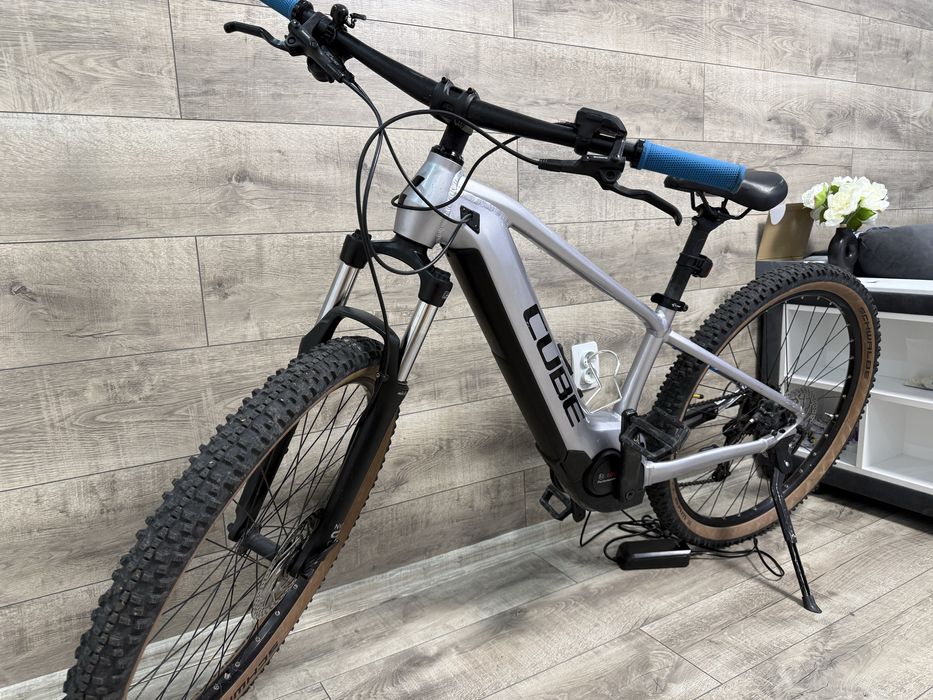 Електрически велосипед Cube reaction 27,5/S