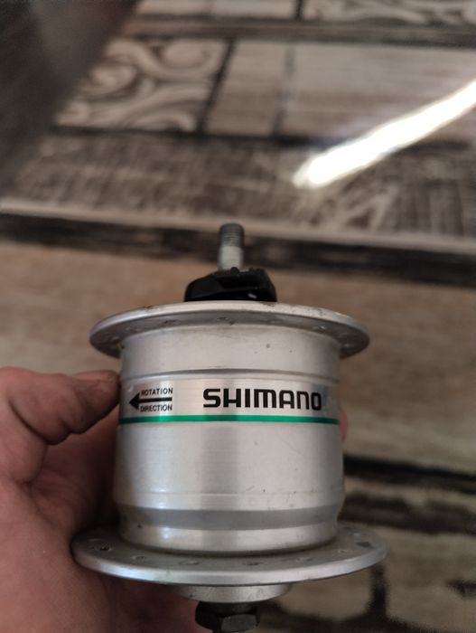 Главина с динамо Shimano DH-3N20