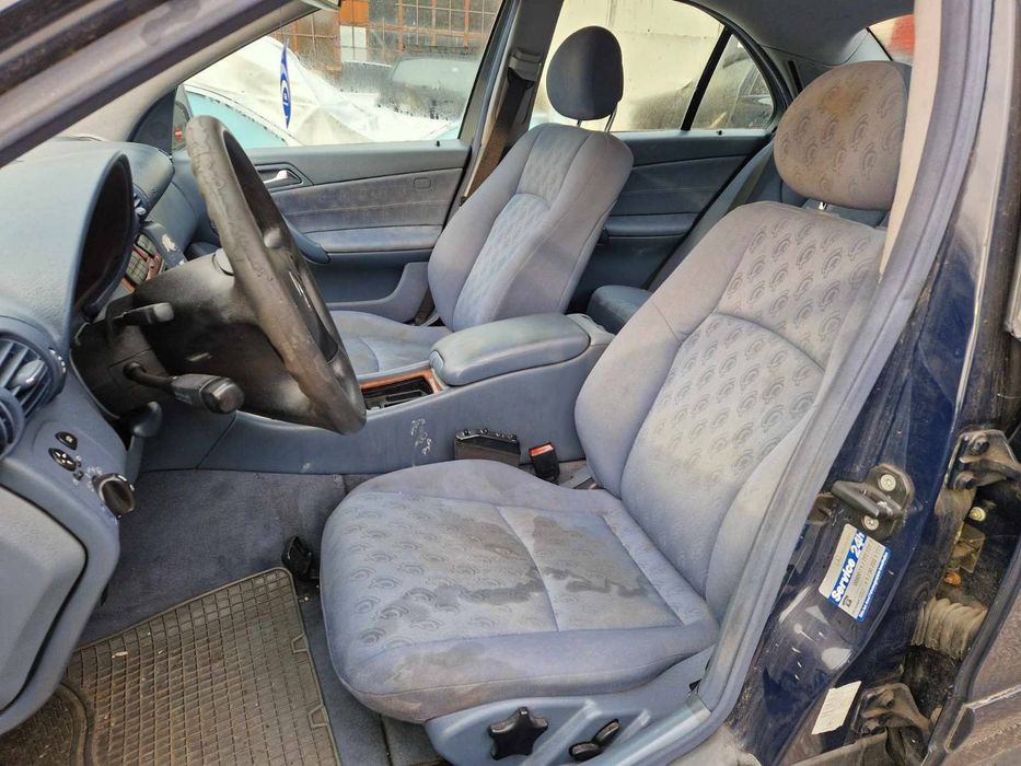 Mercedes W203 C200CDI 116кс ксенон ръчка седан НА ЧАСТИ!