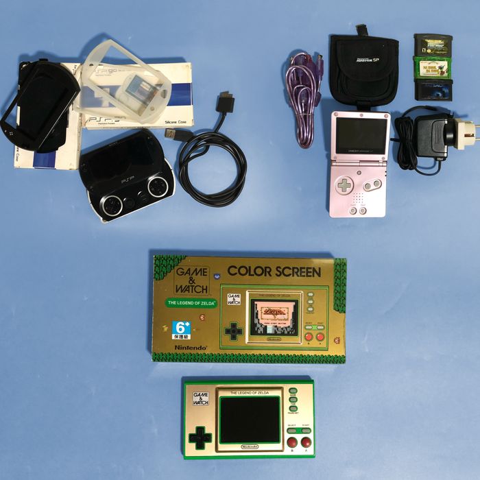 PSP GO GameBoy GameWatch
