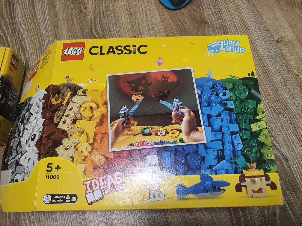 Продавам различни модели Lego