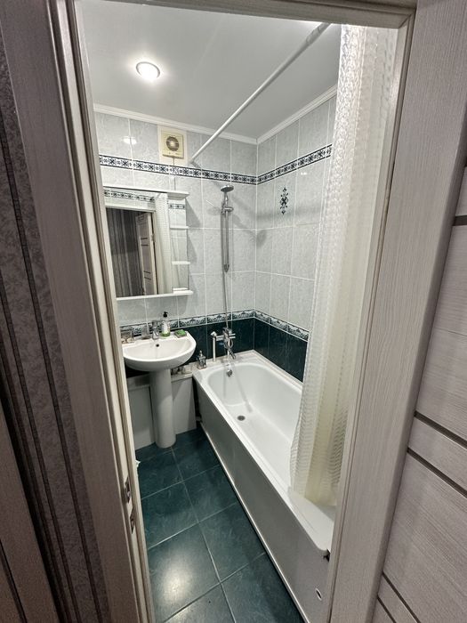 Продам 2-х комнатную квартиру в 20 мкр