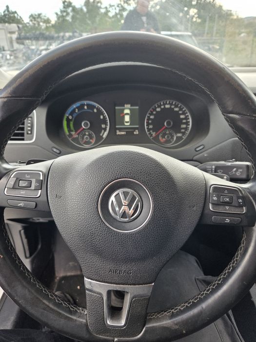 Volkswagen Jetta 1.4 hybrid (НА ЧАСТИ)