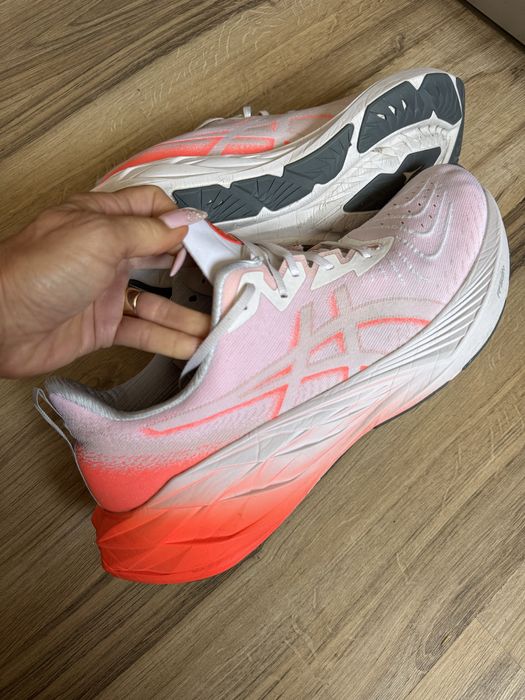 Мъжки оригинални маратонки ASICS NOVABLAST 4 COS ! 49 н