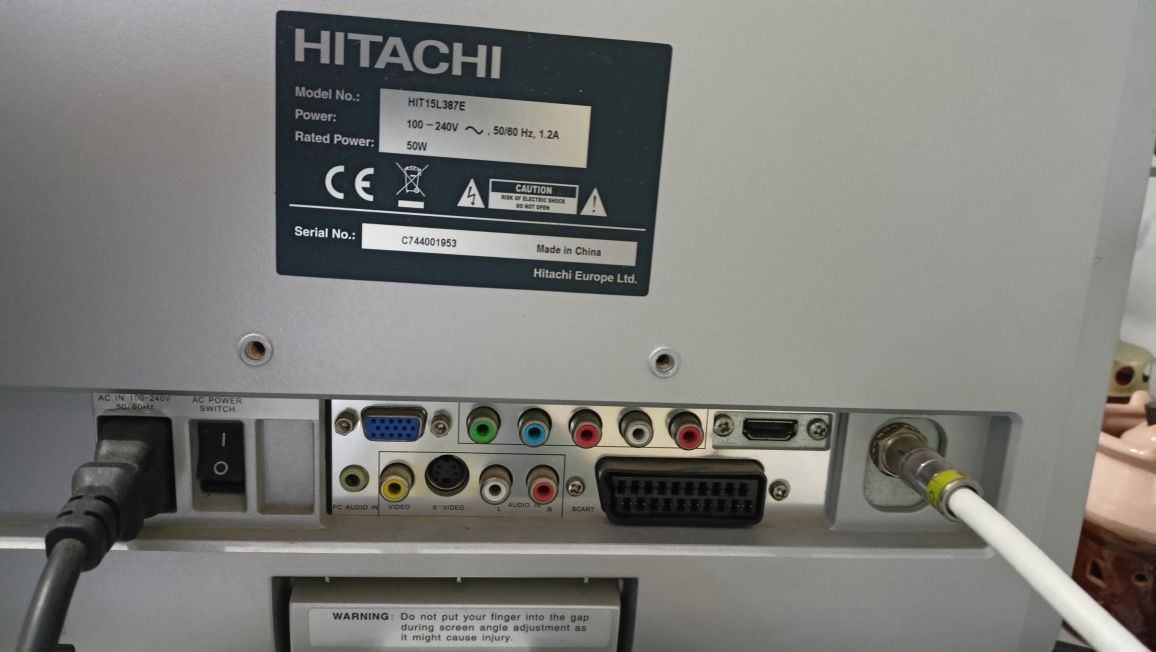 Tv Hitachi 15 ich