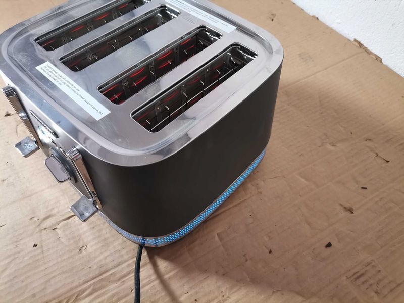Тостер - Morphy richards 1500 - 1800 W