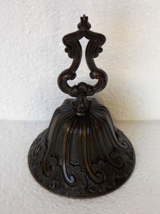 clopotel cca.1850,patina veche bronz arta antichitati sec.XIX handmade