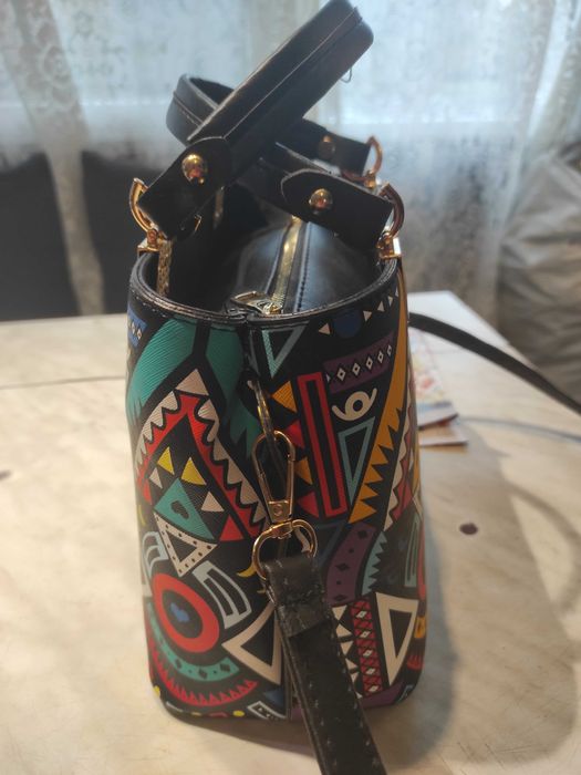 Дамска чанта, цветен принт