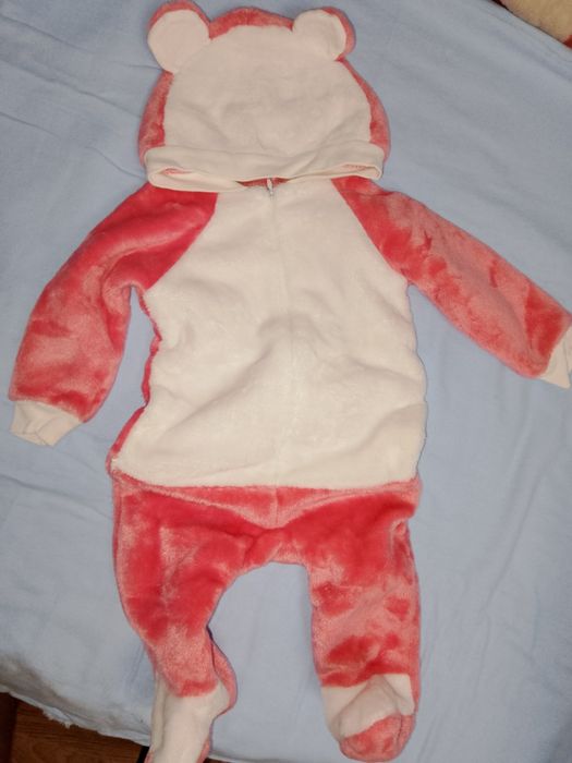 Продам одежки на новорождённую девочку