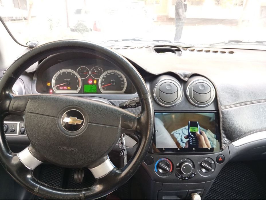 Продоется машина Нексия З своя