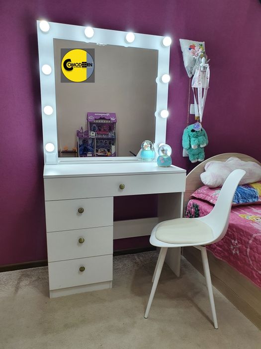 Мебель, гримёрные столики или трюмо с подсветкой