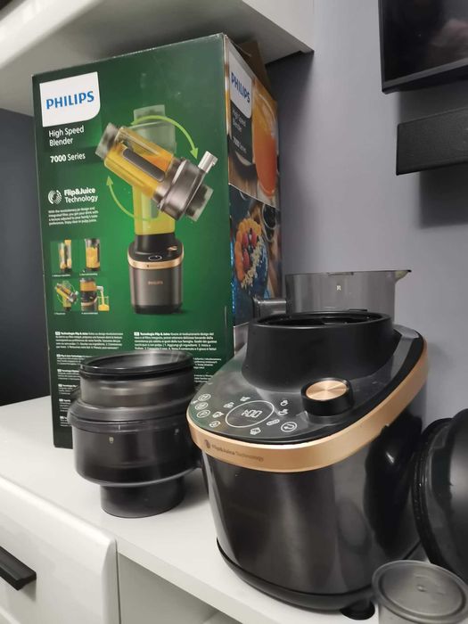 Сокоизстисквачка и блендер 2в1 Phillips Flip and Juice