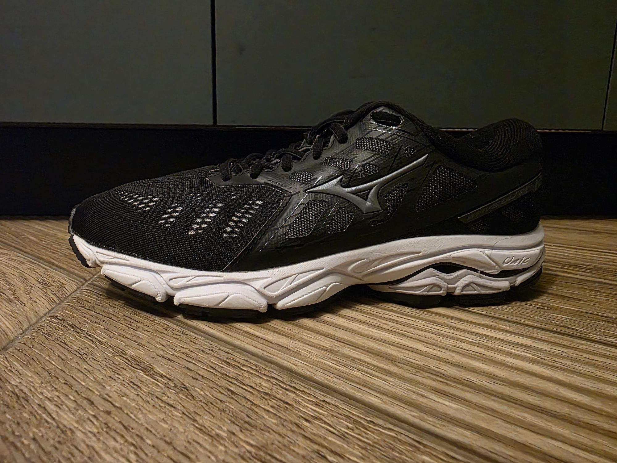 Дамски маратонки  MIZUNO