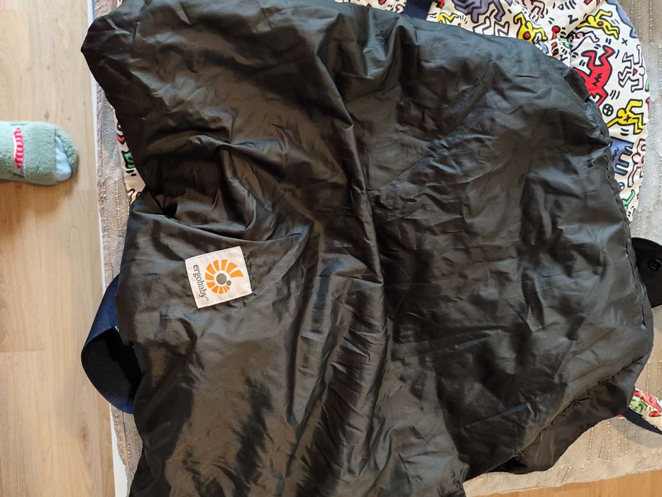 Лот: Medela Swing Flex, Ergobaby Ергономична раница, столче за хранене