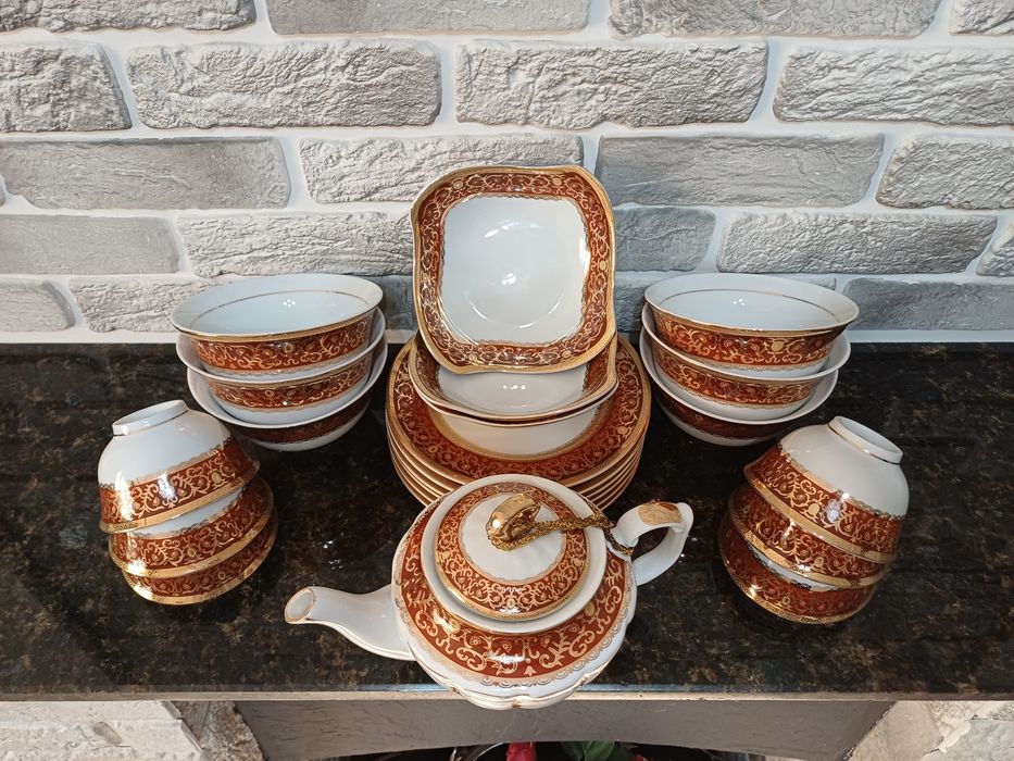 Продам столовый набор