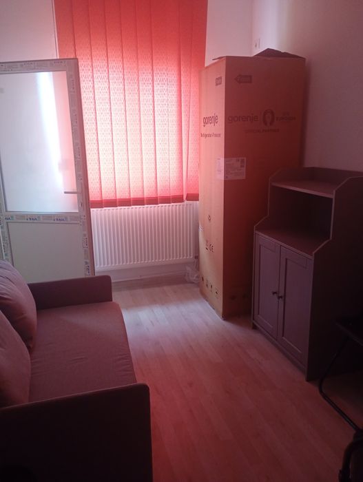 Închirez apartament zona micro 14 !1
