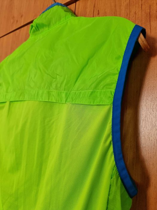 Vesta CRANE sport - verde fosforescent cu buzunar pt alergare, jogging