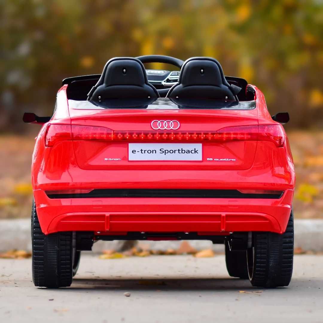 Лицензирана Акумулаторна Кола Audi E-tron Sportback,4x4, 140W,EVA гуми