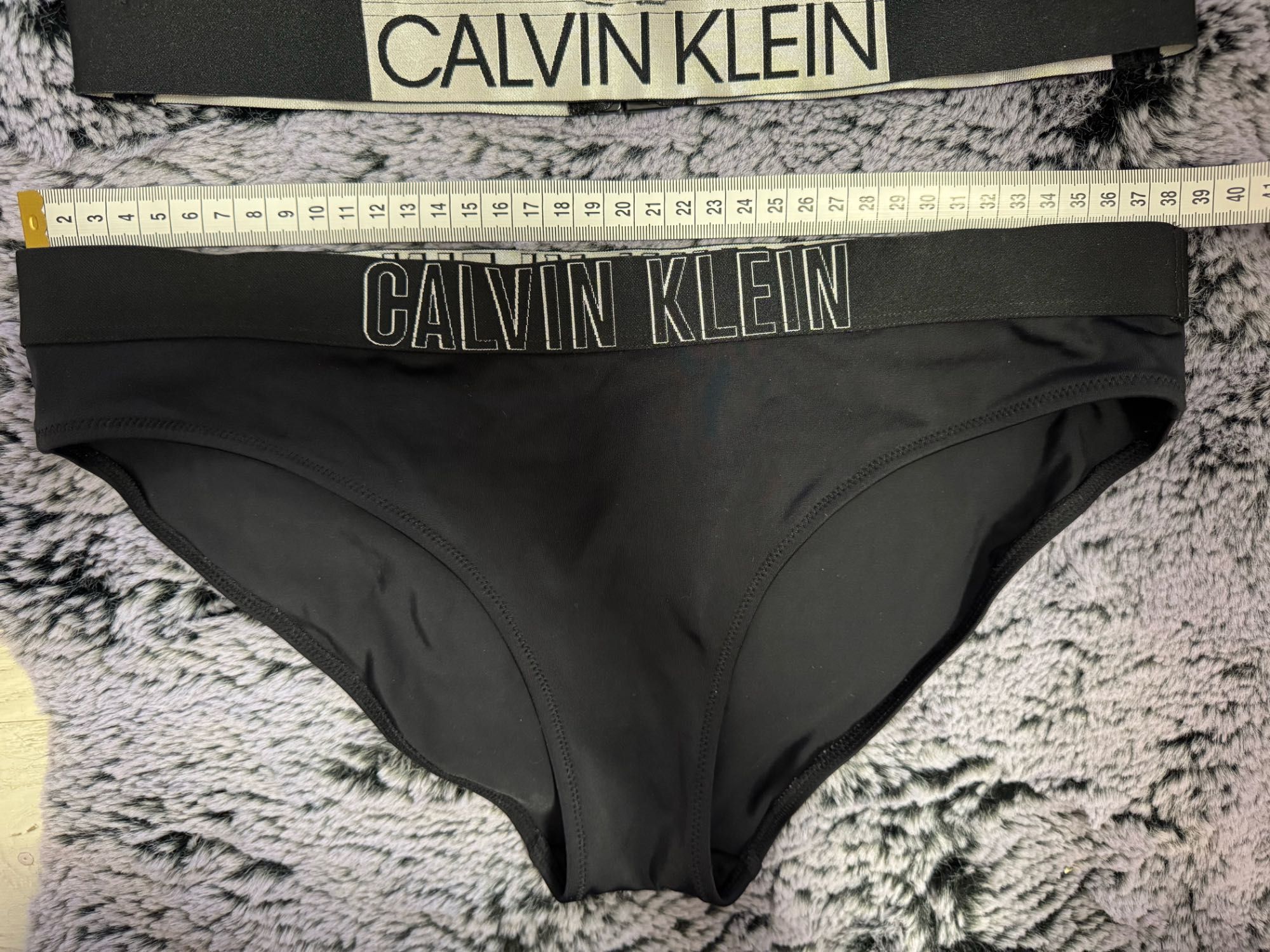 Страхотен оригинален бански Calvin Klein