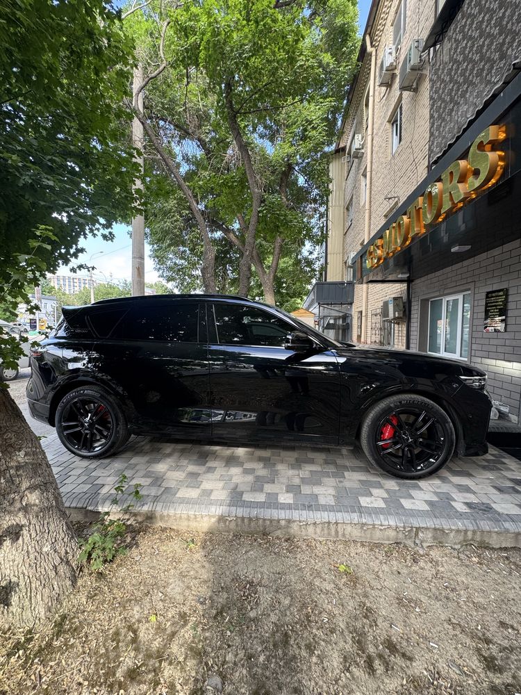 Voyah free 318 4 wd 2025 yili