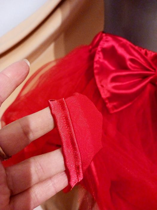 Fusta tull rosie Noua