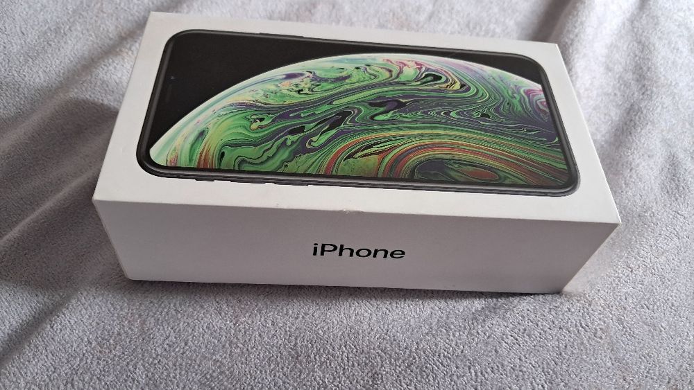 Продавам iphone xs За части